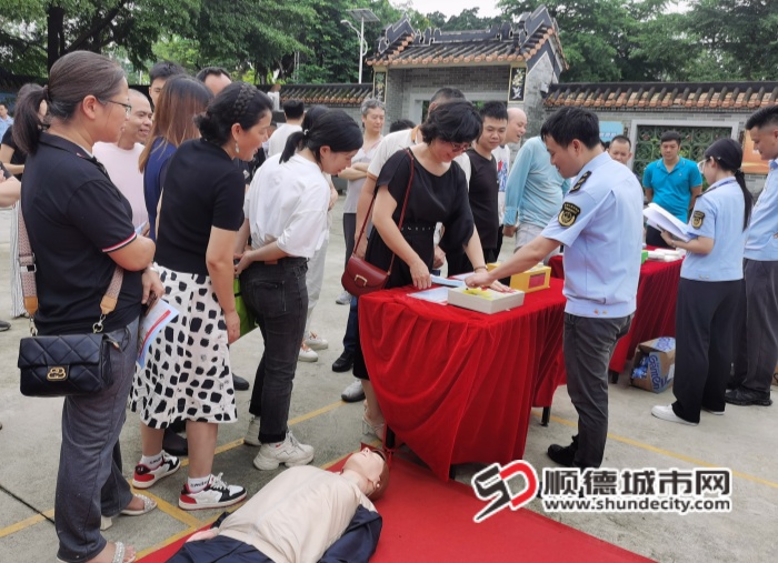 安全器材展示_副本.jpg