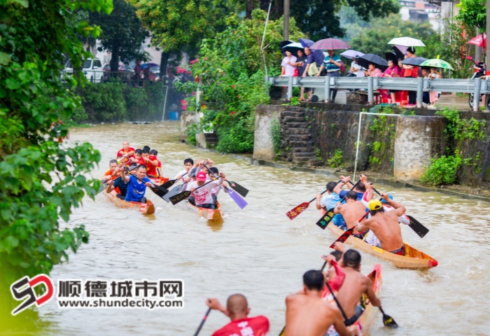 顺德均安天连五人龙艇漂移邀请大赛现场图（摄影：黄建勇） (3)_副本.jpg