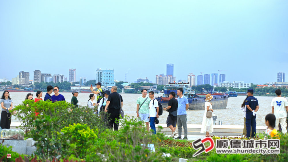 辉哥——鲤鱼沙1_副本.jpg
