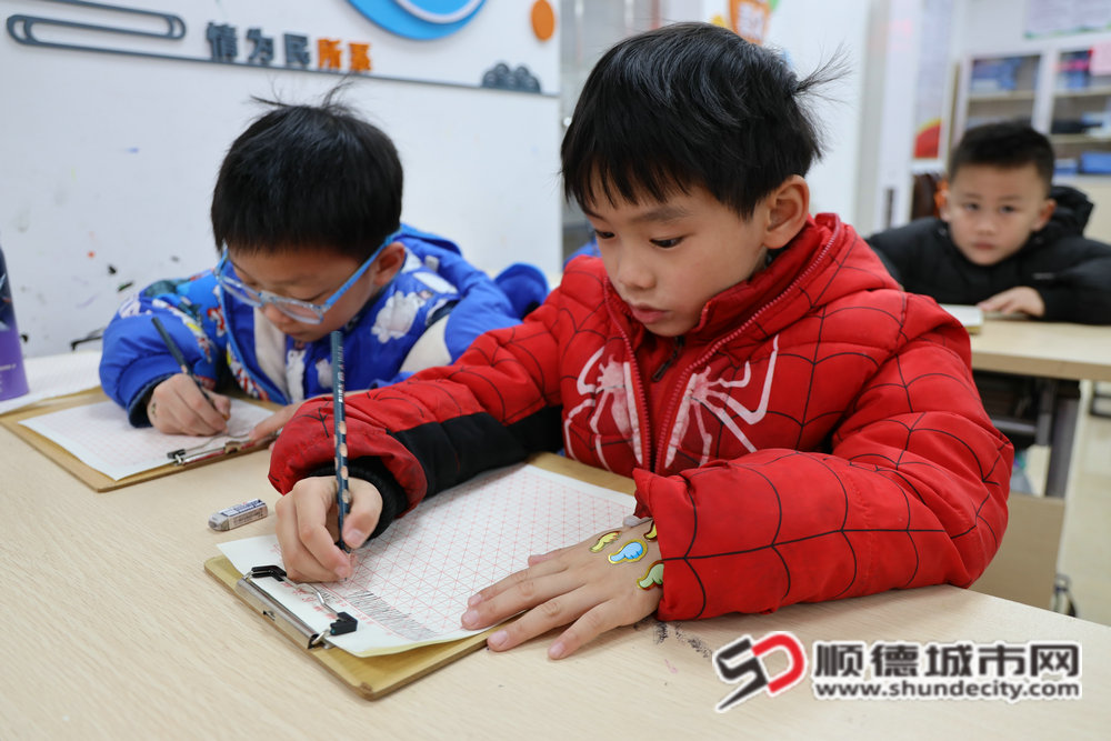 微信图片_20250704215337_副本.jpg