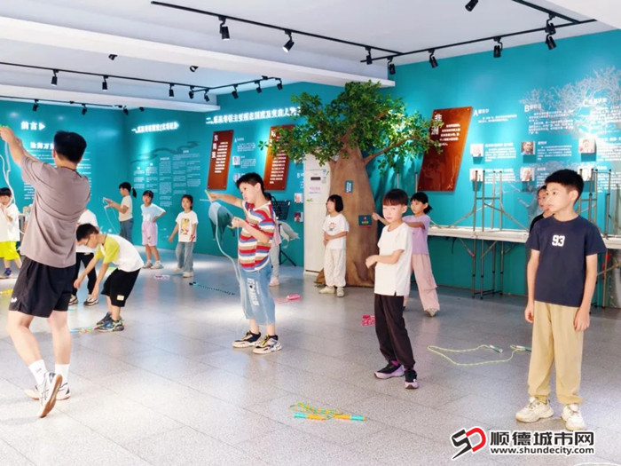 花式跳绳。.jpg
