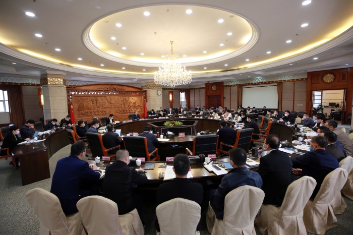 郭文海：七一前让村级工业园总体上退出历史舞台