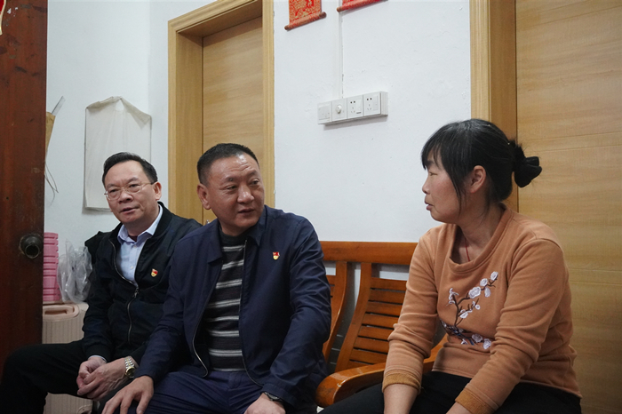 关怀暖人心，杏坛开展困难家庭走访慰问