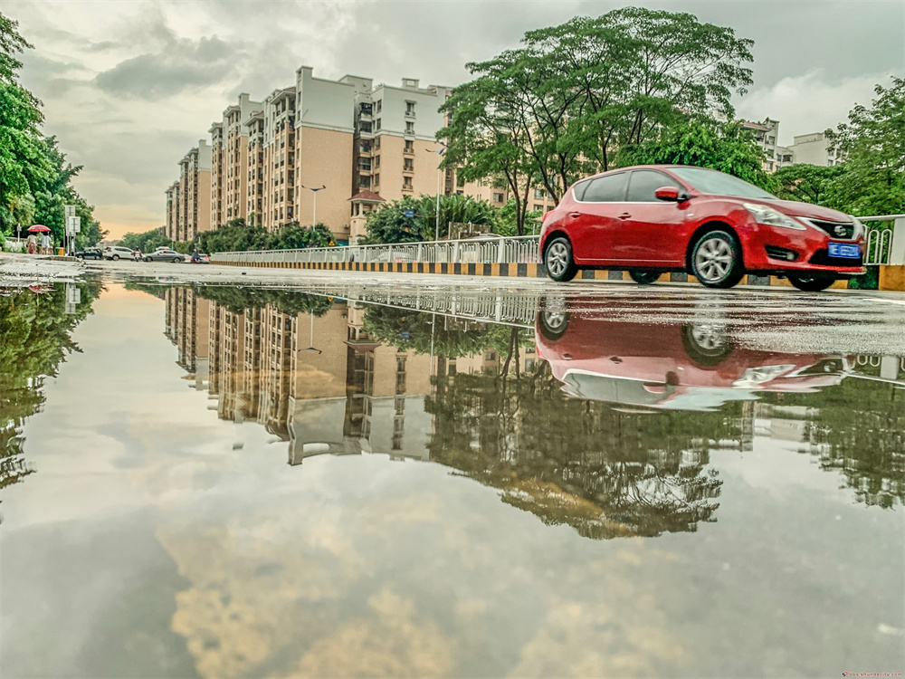 雨后的勒流育贤大道
