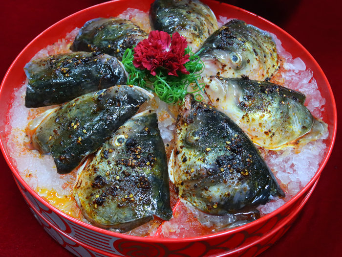 顺德味香飘四海⑥|东灶鱼头：川粤融合，在顺德火了16年的火锅品