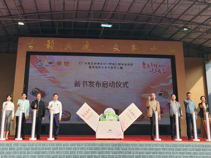 历时1年半编写，广东粤菜师傅名村黄连发布了一本新书