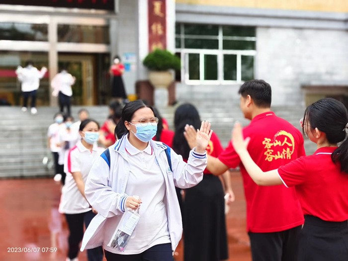 多图直击顺德高考首日现场！加油！少年