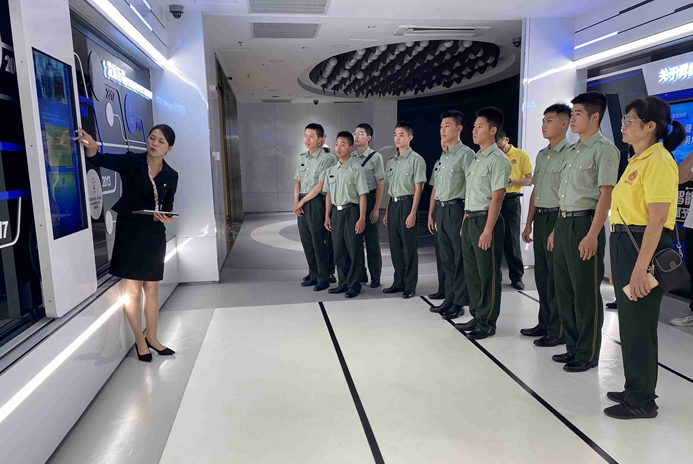 助力扬帆新征程！陈村组织退役军人参观企业游学