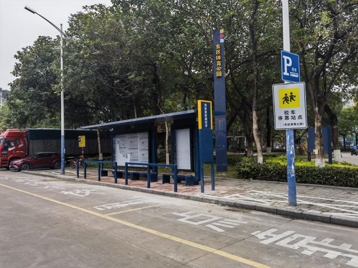 履职风采③丨人大代表梁仲添：助力建设校巴候车亭，守护小孩上学