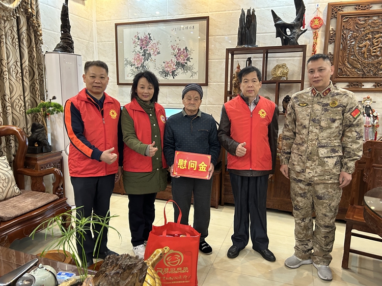冬日寒意浓，关爱暖人心！杏坛开展春节慰问主题活动