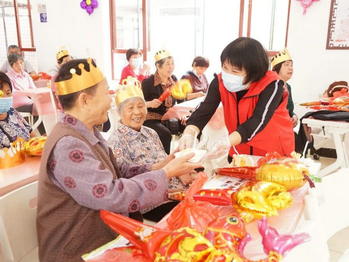 暖心！容桂细滘长者生日会“耆”欢乐