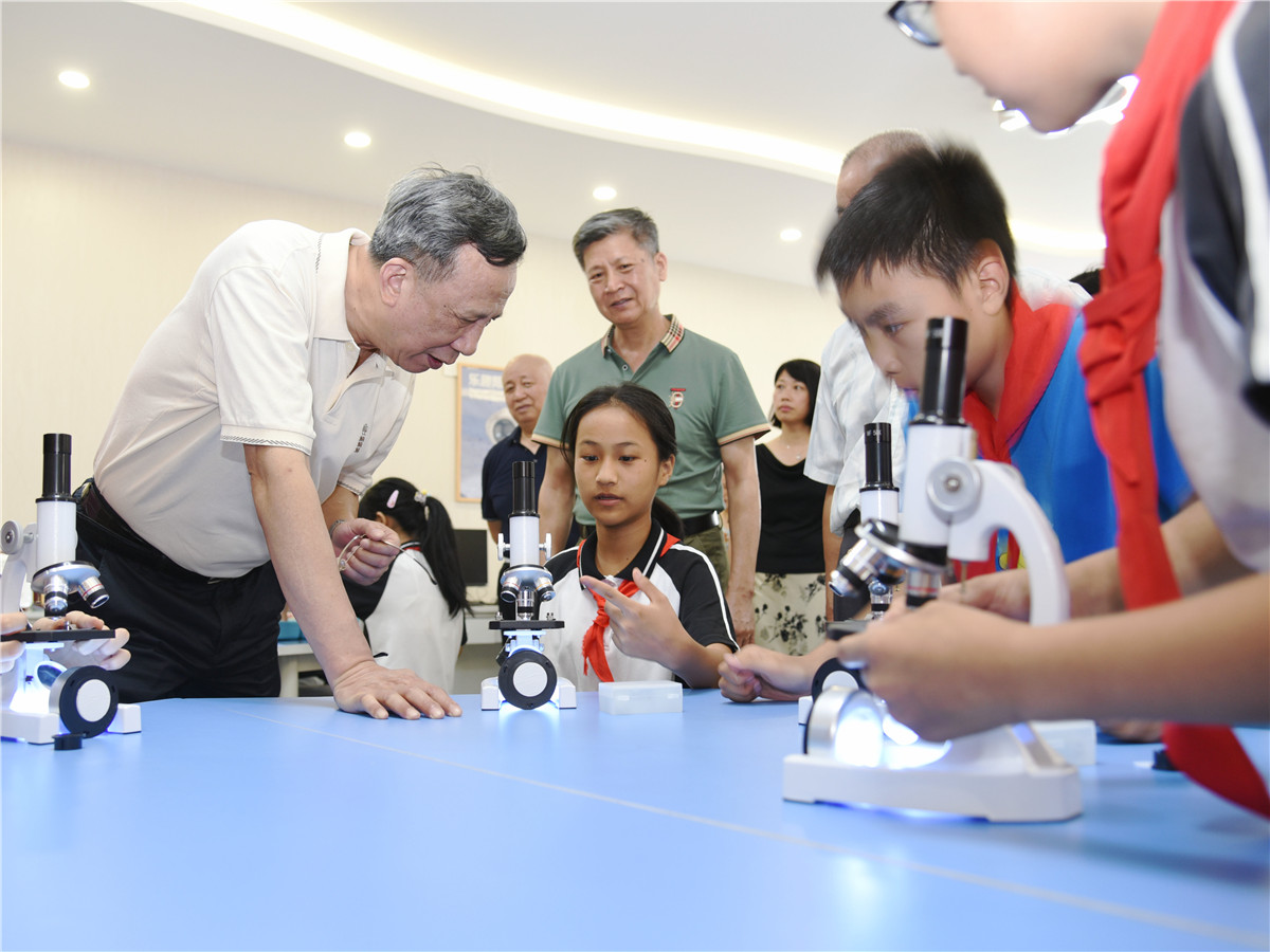 省关工委赴顺德实地调研：成果鲜明突出！