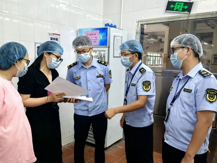 全覆盖、多轮次、高规格检查！顺德守护“开学第一餐”