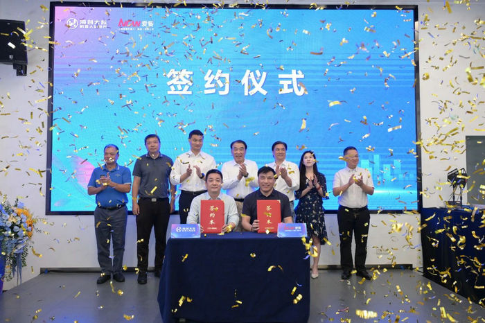 海创大族“牵手”爱餐机器人，“炒出”顺德机器人新赛道