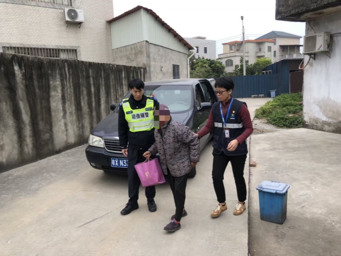 老人迷路，急！均安网格员暖心护航长者“归家路”