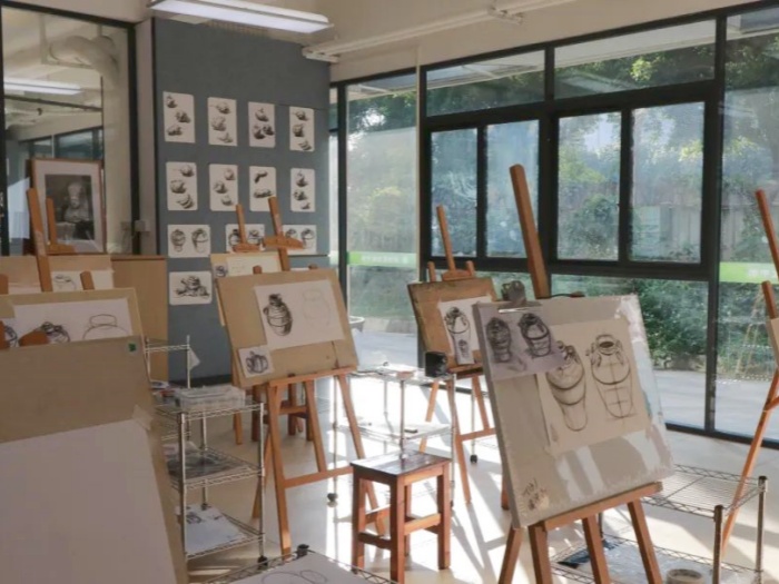 “绘梦空间”启用！伦教中学艺术特色发展“新阵地”+1