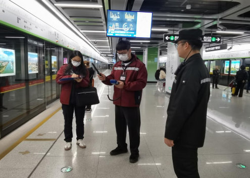 过年“挤春运”，区镇联合做好卫生监督