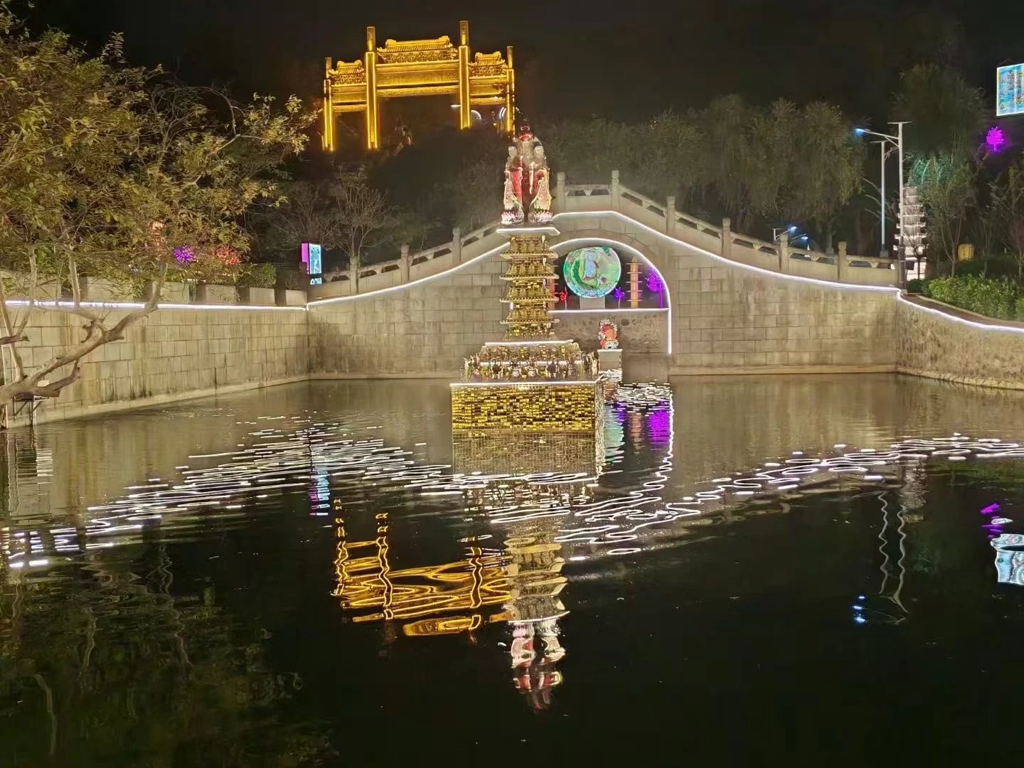 大良也有观音开库祈福点，宝林寺周六晚免费开放