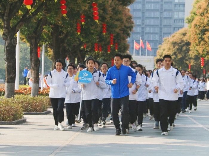 三年一千里！顺德一中学子以奔跑拥抱未来