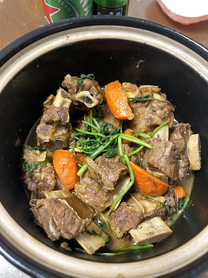 排骨焖萝卜，营养美味两不误！