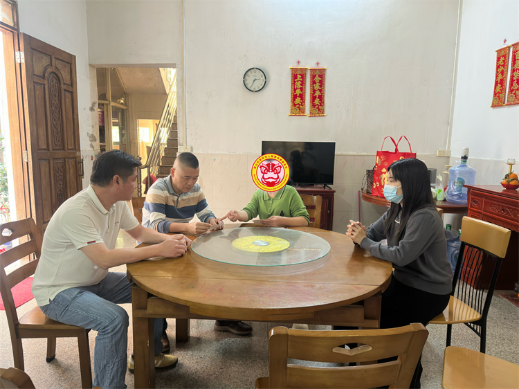 清明节前暖心行：为烈属送关怀、为英魂拭丰碑