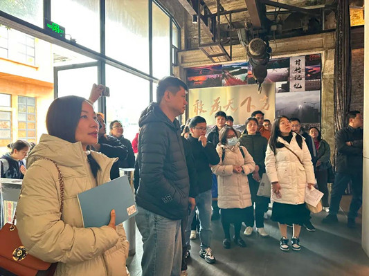 入脑入心，乐从入党积极分子共融共学共奋进