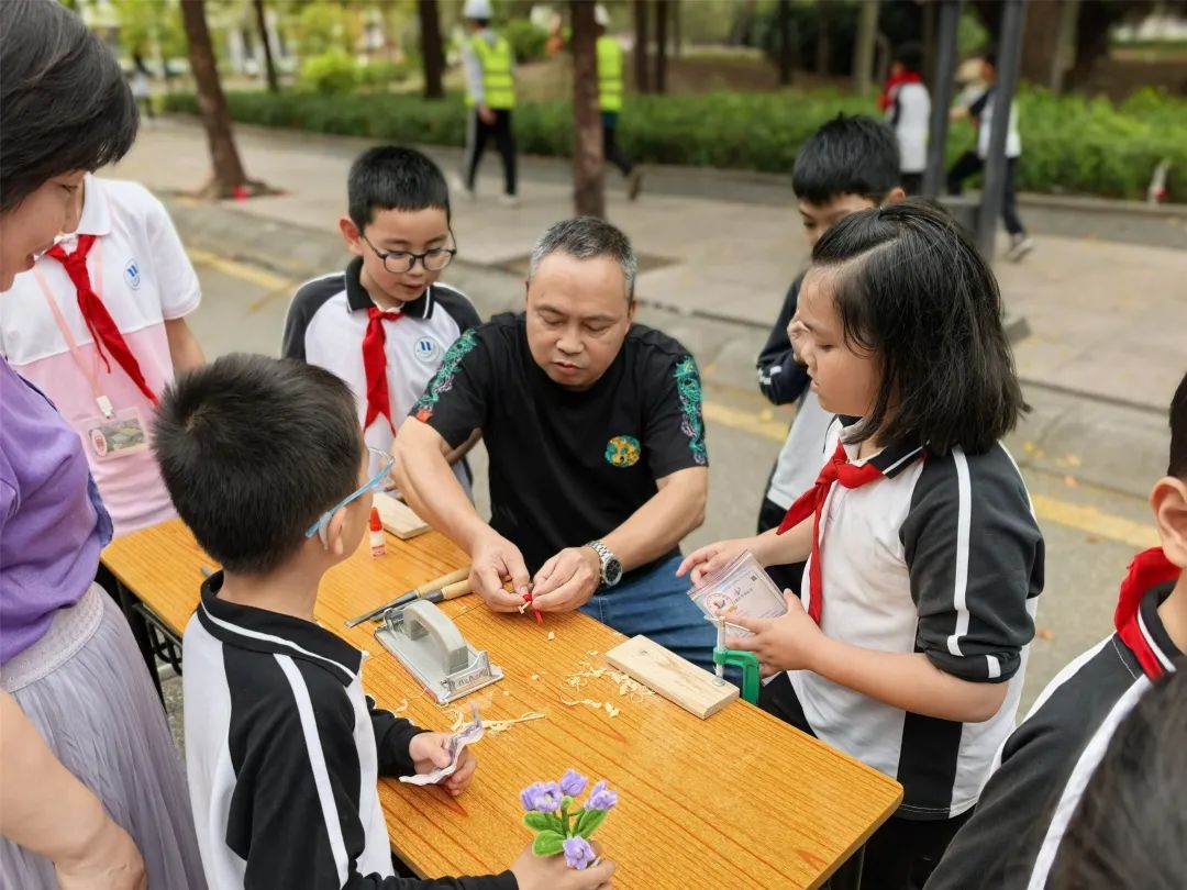 亲子共绘传统文化新图景！伦教一学校举办“民艺校园行”活动