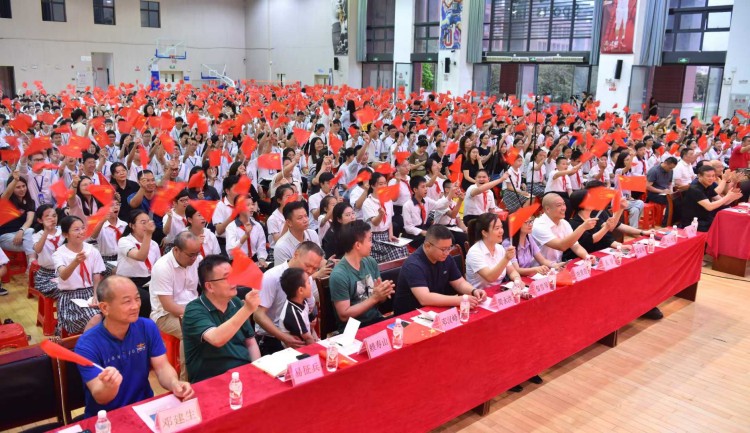 国防教育进校园 老山精神点燃龙江学子报国志