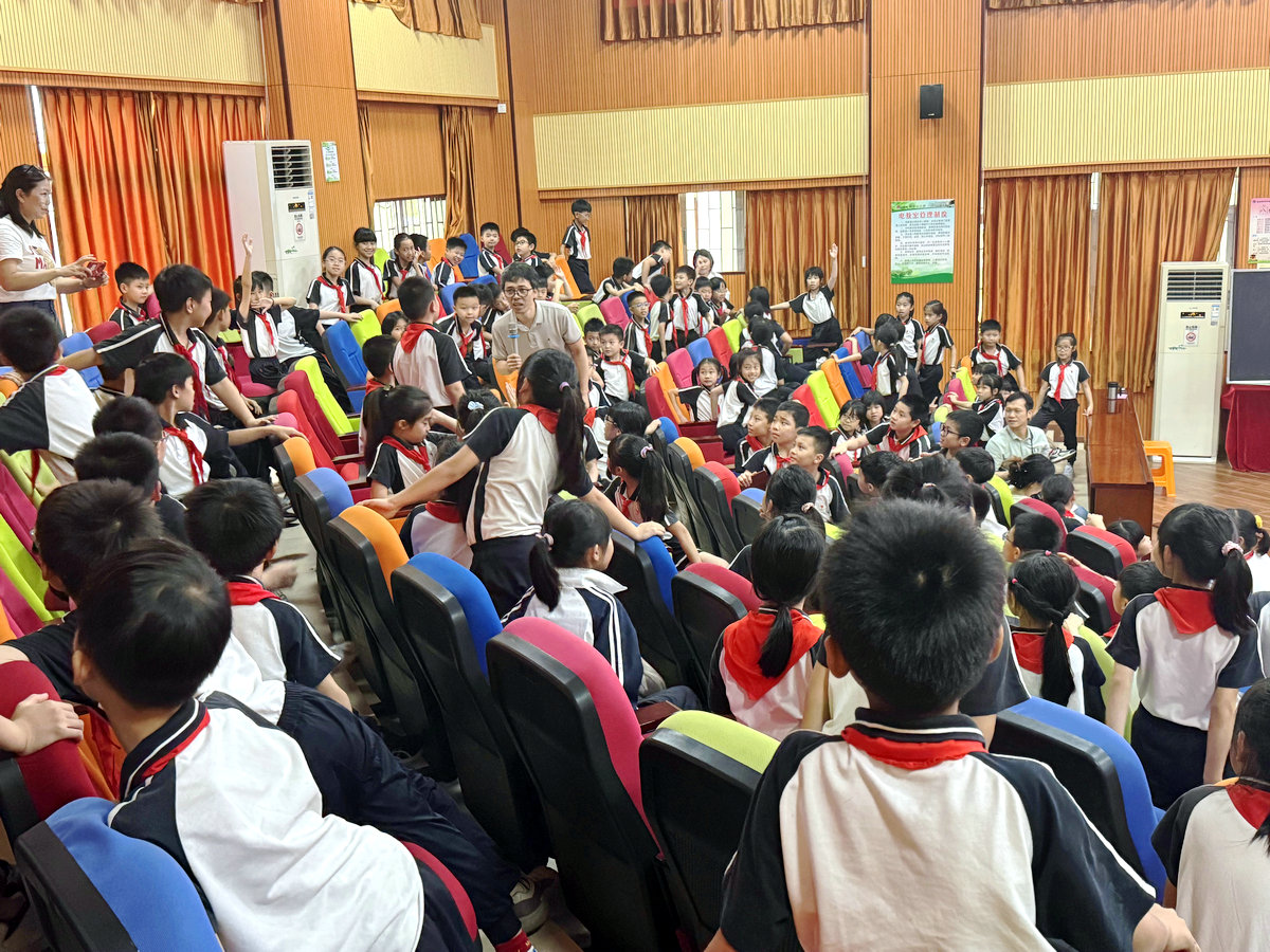 在陈村，科学教育在课堂抓得很实