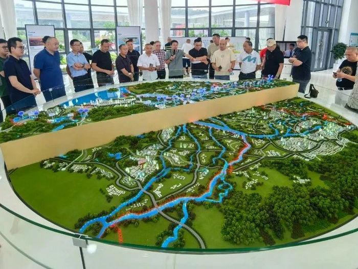 龙江：探秘“超级工程”“绿美工厂”，打Call“环两江先行区”建