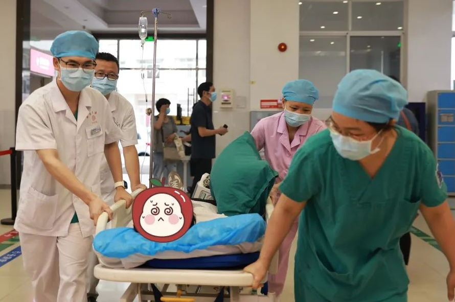 分秒必争，顺德新容奇医院35分钟极速“救心”！