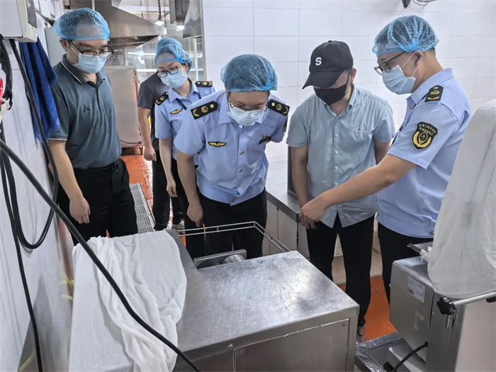 检查全覆盖！顺德守护中考考场舌尖安全