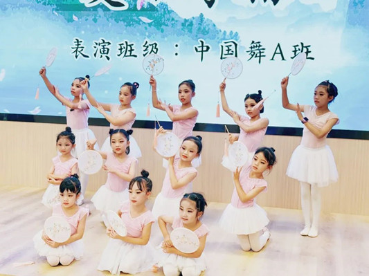 乐从：以艺术为媒梦想为帆“以美育人”