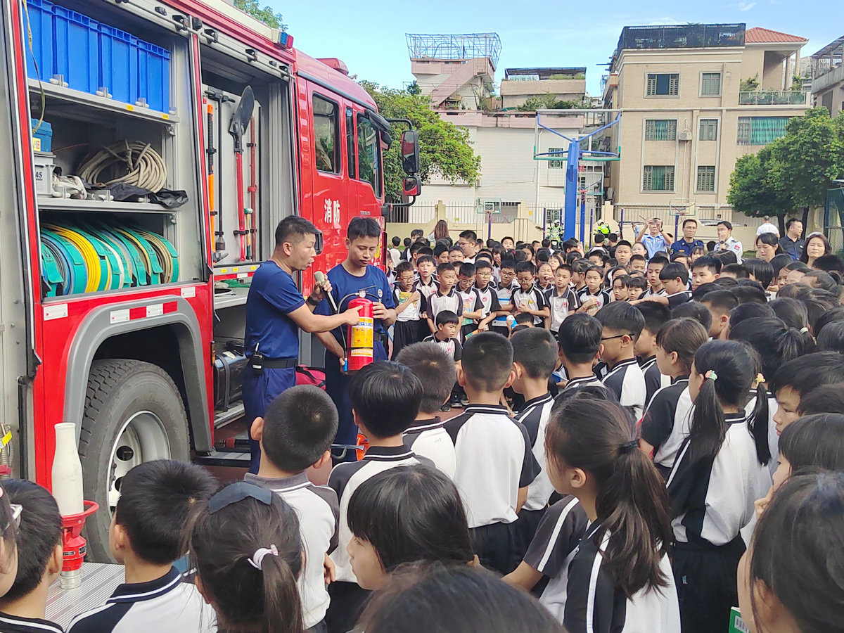 安全“童”行，陈村学生在沉浸体验中学习安全知