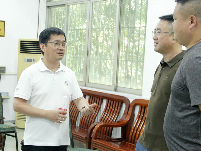 陈新文赴龙江镇督导蚊媒传染病防控工作