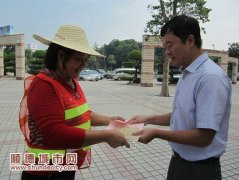 表彰之余，环卫工更需要尊重和支持