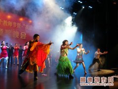 歌声嘹亮，感谢最喜爱的老师