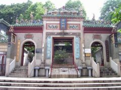 乱摆卖现象不再 西山庙清静晒