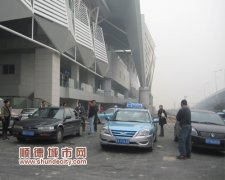 打击非法营运，伦教迎来第一棒