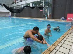 大良街道拨出10万鼓励孩子学游泳