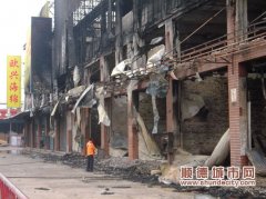 豪俊家具材料城火灾，受损商户28户