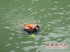 防汛抢险培训演练　百余民兵演练防汛抢险