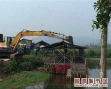 违章搭建　5养殖场被拆