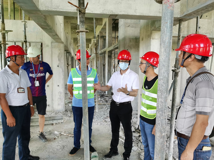 迅速行动！陈村书记镇长带队检查建筑工地安全